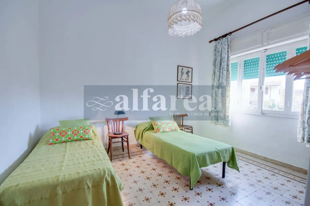 Apartment Mazzini, 3 Camere, Terrazza, E A Soli 150 M Dal Mare! By Alfareal Castiglione della Pescaia